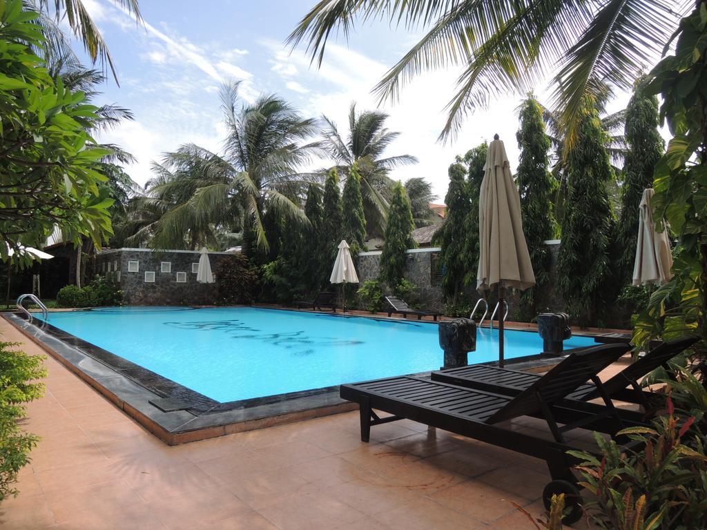 Ngoc Bich Bungalow Hotel Phan Thiet Bagian luar foto