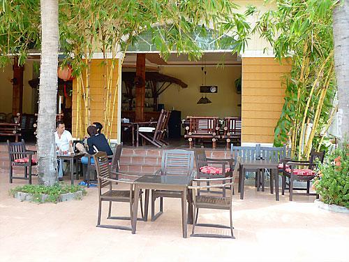 Ngoc Bich Bungalow Hotel Phan Thiet Bagian luar foto